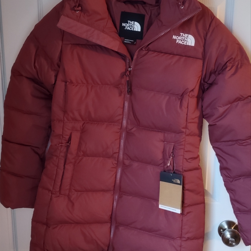 The North Face Gotham Parka Women's - small.  NWT